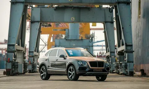 Biểu tượng thế kỉ Bentley Bentayga V8 góp mặt vào bộ sưu tập xe sang Việt Nam