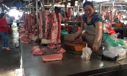 Giá heo ở chợ đầu mối giảm do sức mua giảm