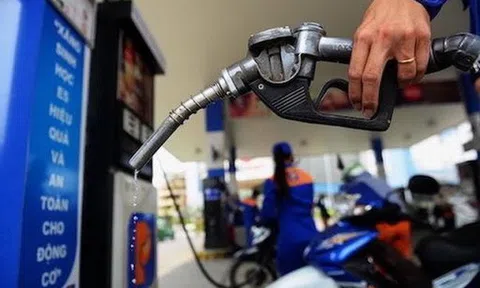 Giá dầu giảm mạnh sau các phiên tăng liên tục