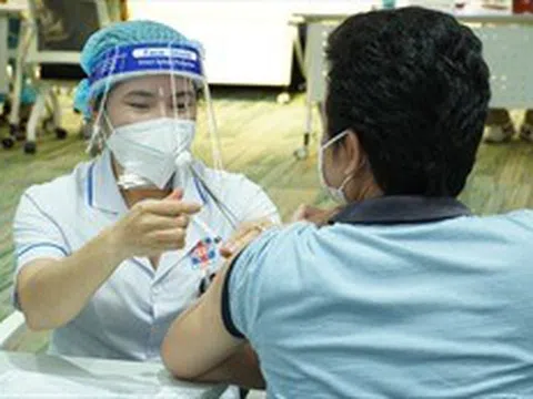 TP Hồ Chí Minh tổ chức tiêm vaccine phòng COVID-19 xuyên Tết