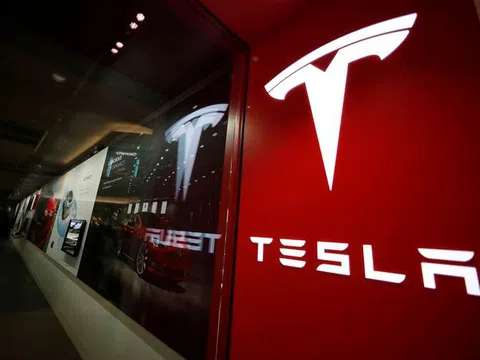 VinFast không chuyển sang xe điện bây giờ thì bao giờ nữa: Tesla của siêu tỷ phú Elon Musk vừa công bố lợi nhuận hơn 2,3 tỷ USD quý IV, 5,5 tỷ USD cả năm 2021