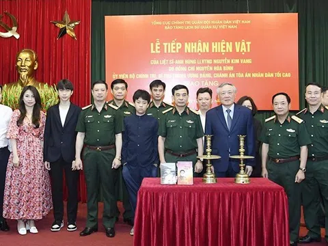 Bảo tàng Lịch sử Quân sự Việt Nam tiếp nhận hiện vật đặc biệt