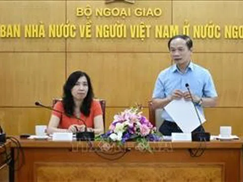 Trao đổi thông tin về cộng đồng người Việt Nam ở nước ngoài
