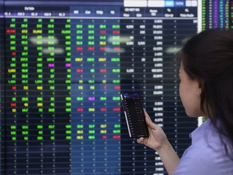 Đề xuất thời gian hoàn trả tiền sử dụng dịch vụ chứng khoán trong vòng 7 ngày