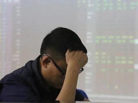 Khối ngoại khép lại năm Giáp Thìn với tuần bán ròng hàng trăm tỷ, "xả" mạnh hai cổ phiếu giữa lúc giá lập đỉnh