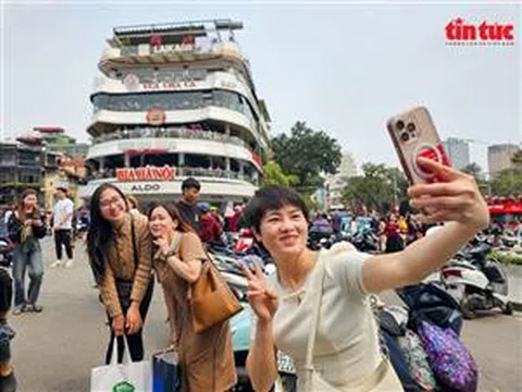 Hà Nội điều chỉnh thời gian hoạt động phố đi bộ hồ Gươm dịp nghỉ lễ 30/4-1/5