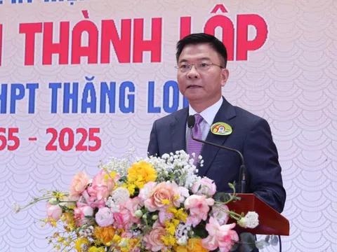 Phó Thủ tướng Lê Thành Long dự Lễ kỷ niệm 60 năm thành lập ngôi trường giàu truyền thống 'dạy tốt, học tốt' của Thủ đô