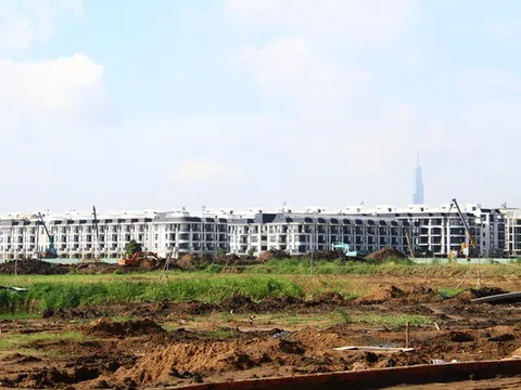 Thị trường nhà liền thổ phân hóa: Hà Nội tăng mạnh, TP HCM giao dịch chậm