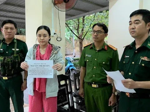 Bắt giữ cô gái 19 tuổi bị truy nã đặc biệt nguy hiểm khi đang làm thủ tục nhập cảnh