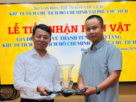 Khu Di tích Chủ tịch Hồ Chí Minh tại Phủ Chủ tịch tiếp nhận hiện vật