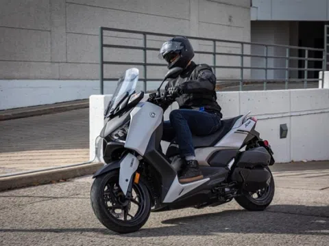 Top 4 xe ga phân khối 300-400cc hầm hố đáng mua nhất hiện nay