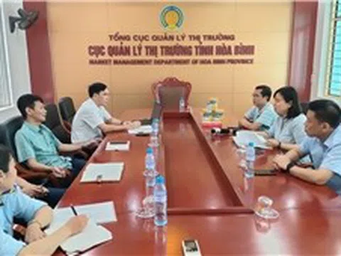 Mập mờ nguồn gốc sữa: Doanh nghiệp thoắt 'ẩn' thoắt 'hiện'