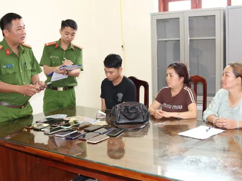Bắt nhóm đối tượng dàn cảnh trộm cắp ở chùa Tam Chúc
