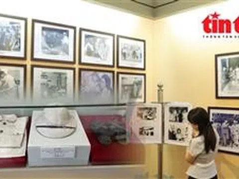 Những kỷ vật thiêng liêng của Bác Hồ trong 3 lần về thăm nhà máy Dệt Nam Định