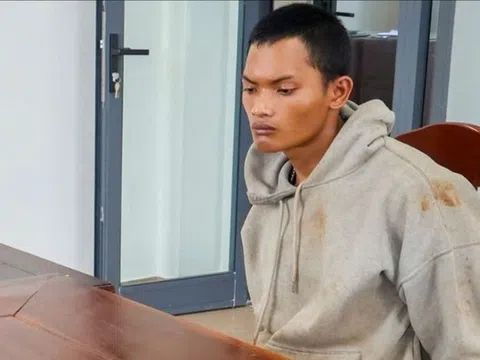 Bắt đối tượng truy nã dùng súng bắn vào nhà vợ