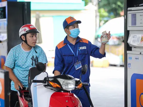 Giá xăng, dầu đồng loạt tăng