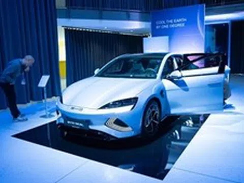 Tăng tốc bỏ xa Tesla, đối thủ xe điện Trung Quốc khiến tỷ phú Elon Musk 'mất ngủ'