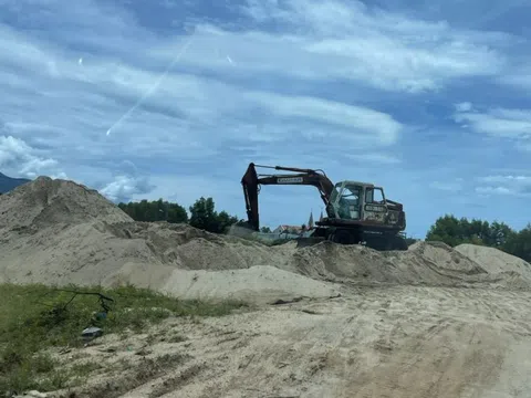 Giá cát tăng vọt, công trình ở Đà Nẵng đứng trước nguy cơ "đóng băng"