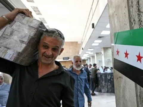 Mỹ chính thức dỡ bỏ trừng phạt Syria