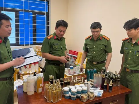 Thanh Hóa: Bắt đối tượng sản xuất mỹ phẩm giả bán trên Tiktok
