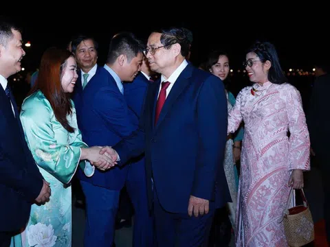 Thủ tướng Phạm Minh Chính tới Kuala Lumpur, bắt đầu thăm Malaysia và dự Hội nghị Cấp cao ASEAN