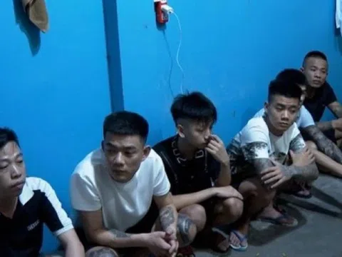 Phá đường dây mua bán người, ép làm nhân viên phục vụ tại các quán karaoke