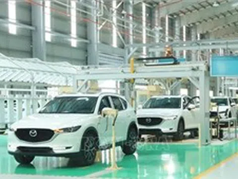 Doanh số giảm, hàng loạt ô tô giảm giá mạnh