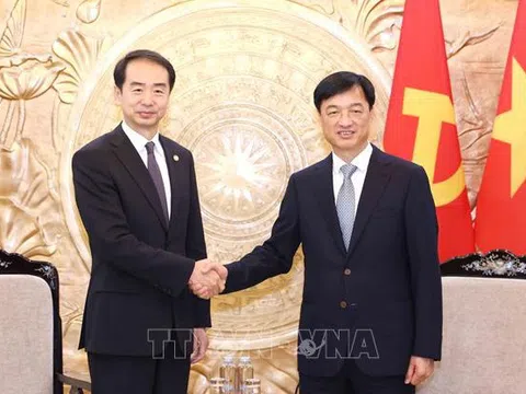 Chủ nhiệm Ủy ban Kiểm tra Trung ương Nguyễn Duy Ngọc tiếp Đại sứ Trung Quốc Hà Vĩ