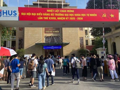 3.000 thí sinh "so tài" tranh suất vào lớp 10 trường chuyên hot nhất nhì Hà Nội