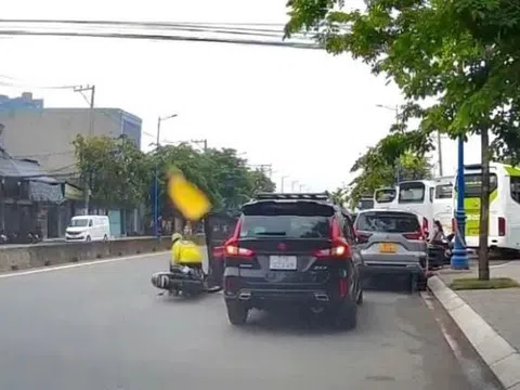 Ba triệu và hai mươi triệu