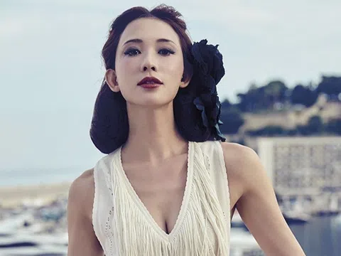 Siêu mẫu Lâm Chí Linh lộ vẻ ngoài mệt mỏi, đối mặt tin đồn ly hôn chồng trẻ