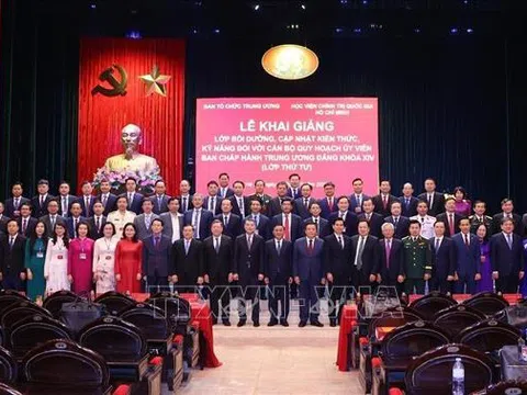 Xây dựng phương pháp, tư duy khoa học và tầm nhìn chiến lược cho cán bộ quy hoạch Ủy viên Trung ương Đảng khóa XIV