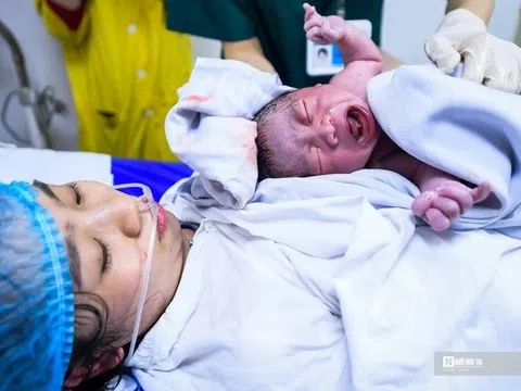 "Chốt" vợ chồng, cá nhân tự quyết định về thời gian sinh con, số con
