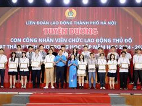 Công đoàn Thủ đô biểu dương gia đình, động viên con công nhân, viên chức tiêu biểu