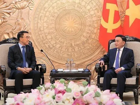 Những thành tựu của Việt Nam là niềm cổ vũ, động viên đối với Lào