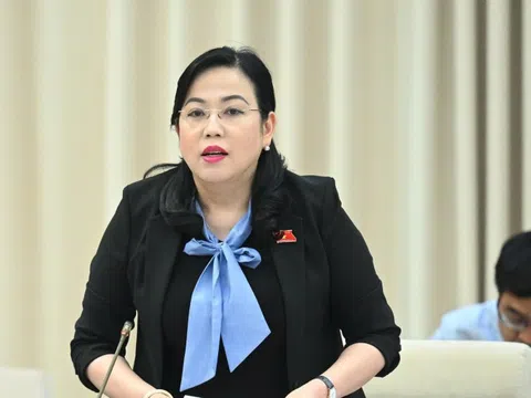 Táo ngâm tẩm hoá chất cả tháng không hỏng, ruồi nhặng còn không muốn bu vào