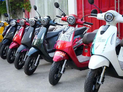 Phụ huynh, học sinh đều ủng hộ xe xanh, VinFast Evo Lite Neo thắng thế trong cuộc đua xe học đường