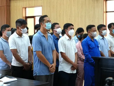 Gần 1,8 tỷ đồng tiền “cảm ơn” và những lời biện minh trước tòa