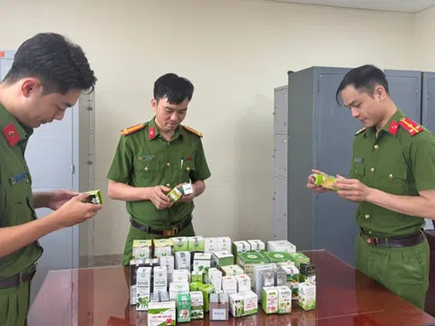 Triệt phá đường dây sản xuất hàng loạt sản phẩm thực phẩm chức năng giả