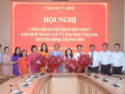 Huế công bố nhân sự chủ chốt sau hợp nhất hai cơ quan báo chí chủ lực