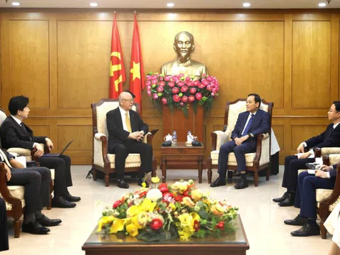 Trưởng Ban Chính sách, chiến lược Trung ương Trần Lưu Quang tiếp Cố vấn đặc biệt Liên minh Nghị sĩ hữu nghị Nhật-Việt