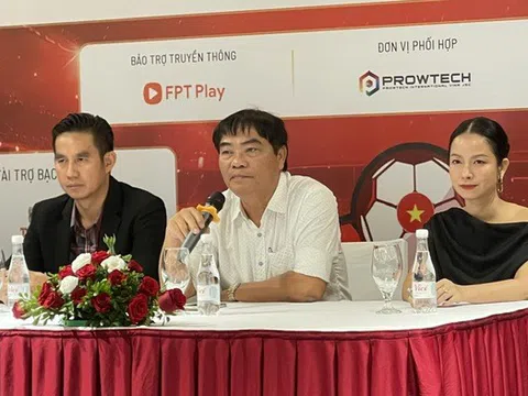 Các huyền thoại Manchester United sắp đến Đà Nẵng thi đấu giao hữu trên sân Hòa Xuân