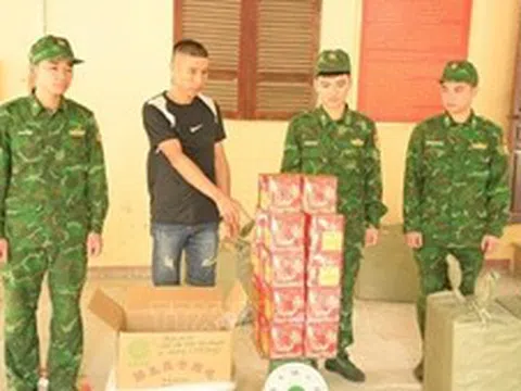 Bắt giữ 8 đối tượng vận chuyển gần 400kg pháo nổ nhập lậu