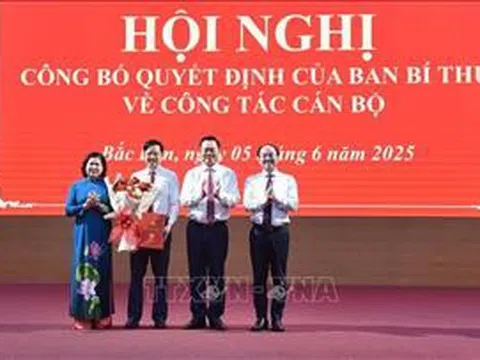 Công bố quyết định chuẩn y Phó Bí thư Tỉnh ủy Bắc Kạn