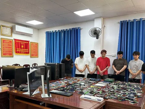 Triệt phá đường dây mua bán 3.000 tài khoản ngân hàng, lộ chiêu trò dụ dỗ nghìn học sinh