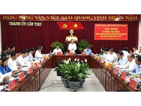 Ban Thường vụ TP. Cần Thơ, Hậu Giang và Sóc Trăng họp về sắp xếp, sáp nhập cấp tỉnh, cấp xã
