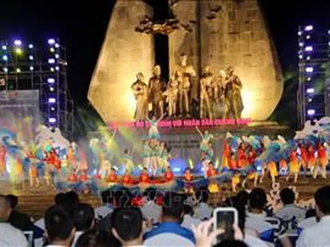 Khai thác và gìn giữ tài nguyên biển một cách chủ động