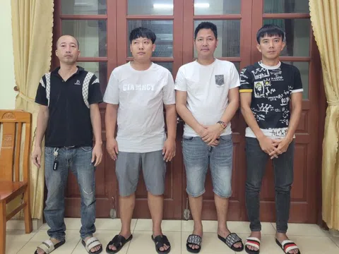 Tạm giữ 4 người chặn xe khách vì tranh giành tuyến lốt ở Nam Định