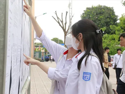 Trường chuyên đầu tiên ở Tp.HCM công bố điểm thi, điểm chuẩn lớp 10