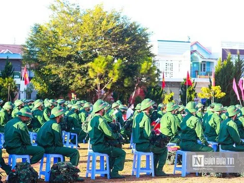 Con một có phải đi nghĩa vụ quân sự không?